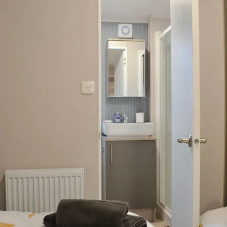 בית נופש Wren's Retreat - Uk35366